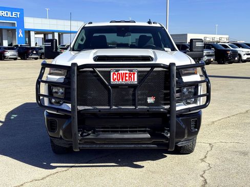 Used 2024 Chevrolet Silverado 3500 W/T image 4