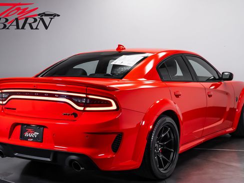 Used 2022 Dodge Charger SRT Hellcat RWD image 5