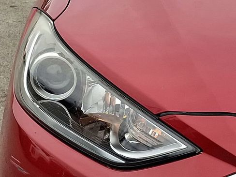 Used 2017 Hyundai Elantra SE image 9