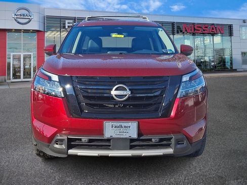 Certified 2024 Nissan Pathfinder SL w/ SL Premium Package image 2