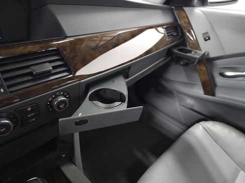 Used 2006 BMW 530i Sedan image 24