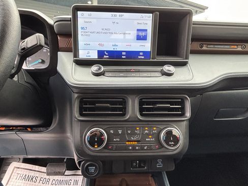 Used 2022 Ford Maverick Lariat w/ Lariat Luxury Package FWD image 17