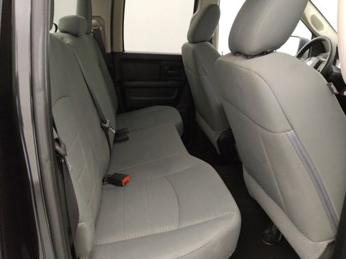 Used 2018 RAM 1500 Express image 19