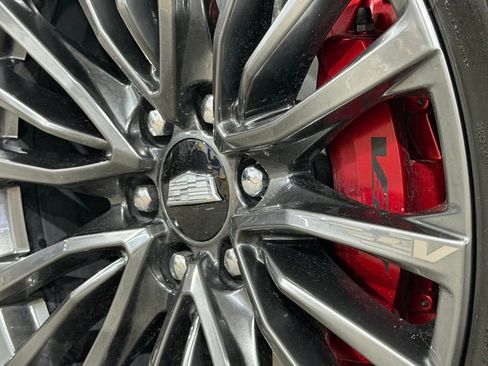 Certified 2024 Cadillac Escalade ESV V AWD/4WD image 45