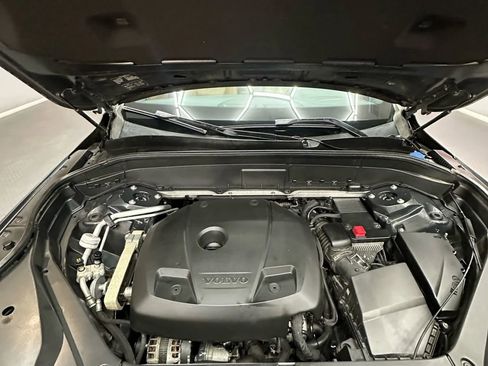 Used 2016 Volvo XC90 T6 Inscription w/ Vision Package image 38