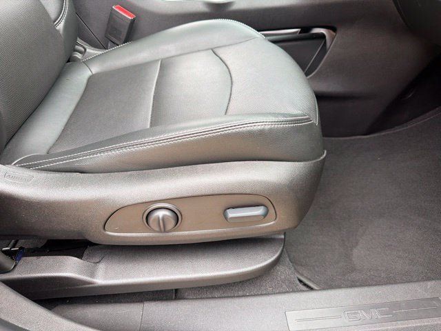 Used 2022 GMC Terrain SLT w/ Tech Package AWD/4WD image 30