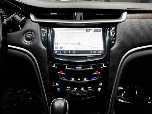 Used 2018 Cadillac XTS Luxury image 23