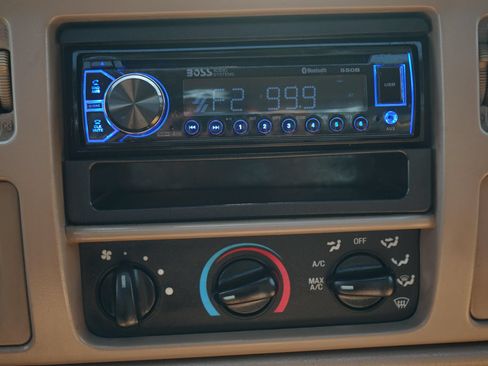 Used 2003 Ford F350 King Ranch AWD/4WD image 19