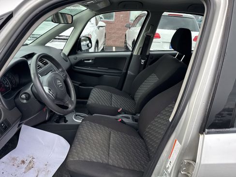 Used 2007 Suzuki SX4 AWD Hatchback image 9