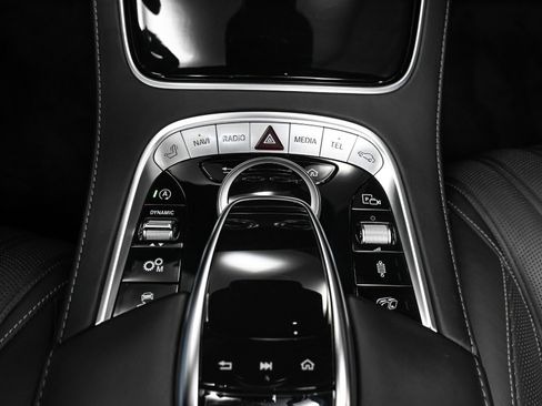 Used 2019 Mercedes-Benz S 63 AMG 4MATIC Cabriolet w/ Driver Assistance Package image 28