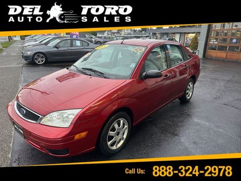 Used 2005 Ford Focus SE image 1