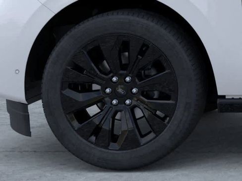 New 2025 Ford Expedition Max Platinum w/ Stealth Appearance Package image 19