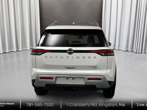 New 2025 Nissan Pathfinder Platinum w/ Cargo Package image 6