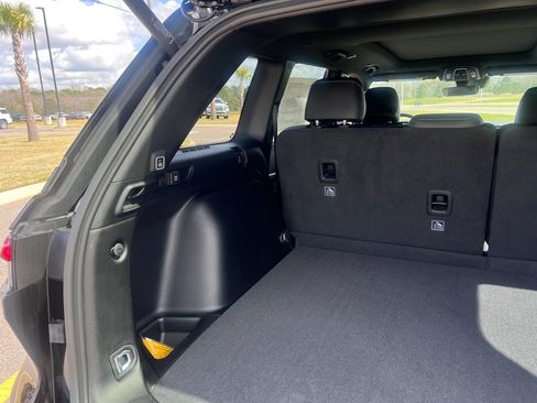 New 2026 Jeep Grand Cherokee Limited w/ Limited Altitude Package image 9