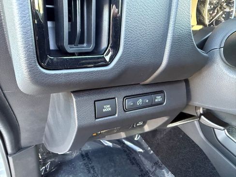 New 2026 Nissan Frontier SV w/ SV Convenience Package image 6