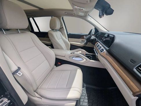 Used 2022 Mercedes-Benz GLS 450 4MATIC image 8