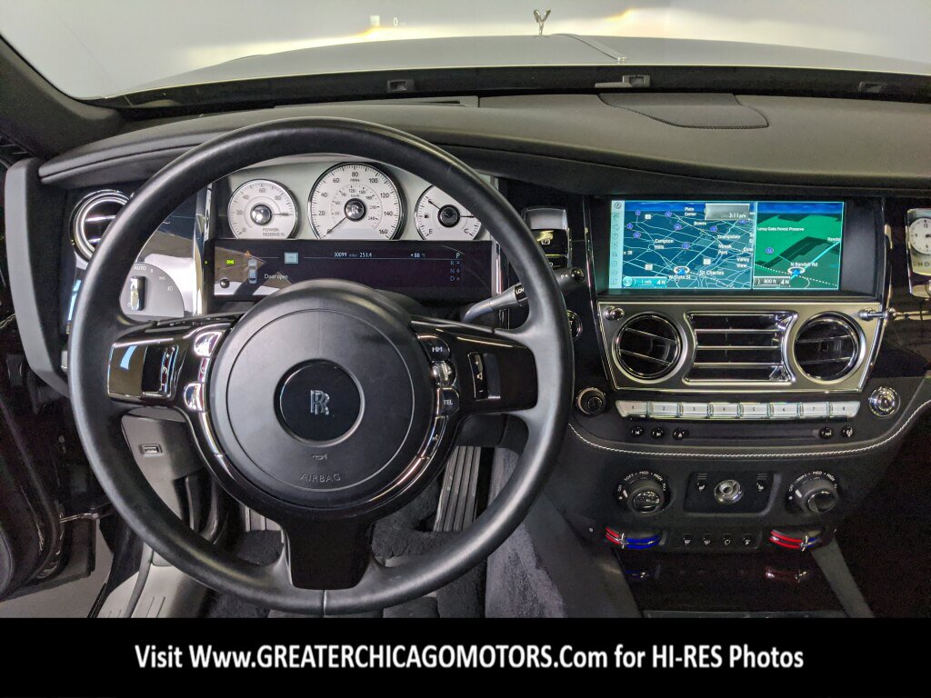Used 2014 Rolls-Royce Ghost RWD image 26
