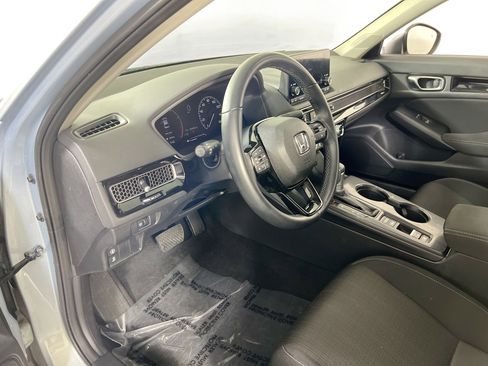 Used 2022 Honda Civic EX image 9