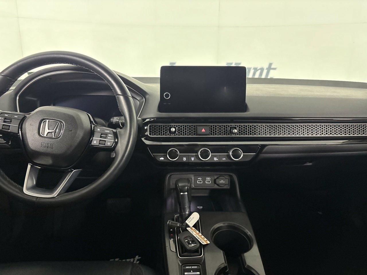 Used 2024 Honda Civic Touring image 25