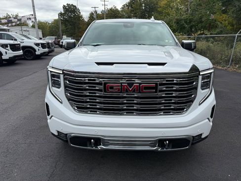 Used 2022 GMC Sierra 1500 Denali image 8
