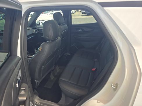 Used 2021 Chevrolet TrailBlazer ACTIV w/ Sun and Liftgate Package FWD image 4