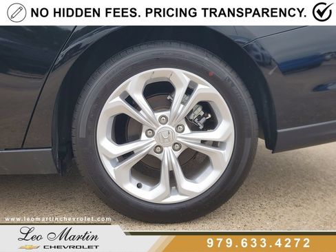 Used 2025 Honda Accord LX image 8