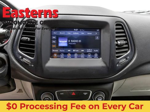 Used 2021 Jeep Compass Latitude AWD/4WD image 12