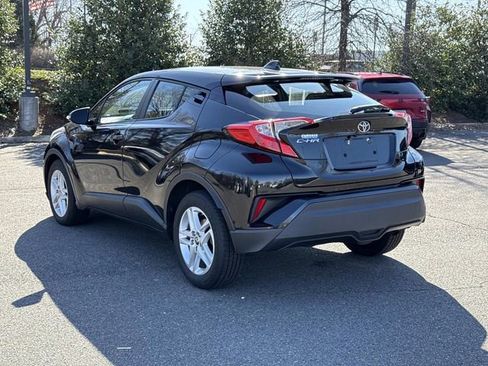 Used 2021 Toyota C-HR LE image 4