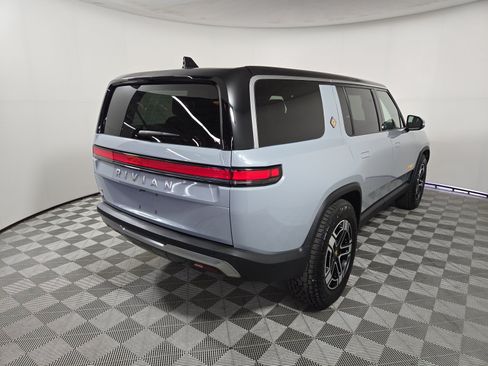 Used 2024 Rivian R1S Adventure AWD/4WD image 5