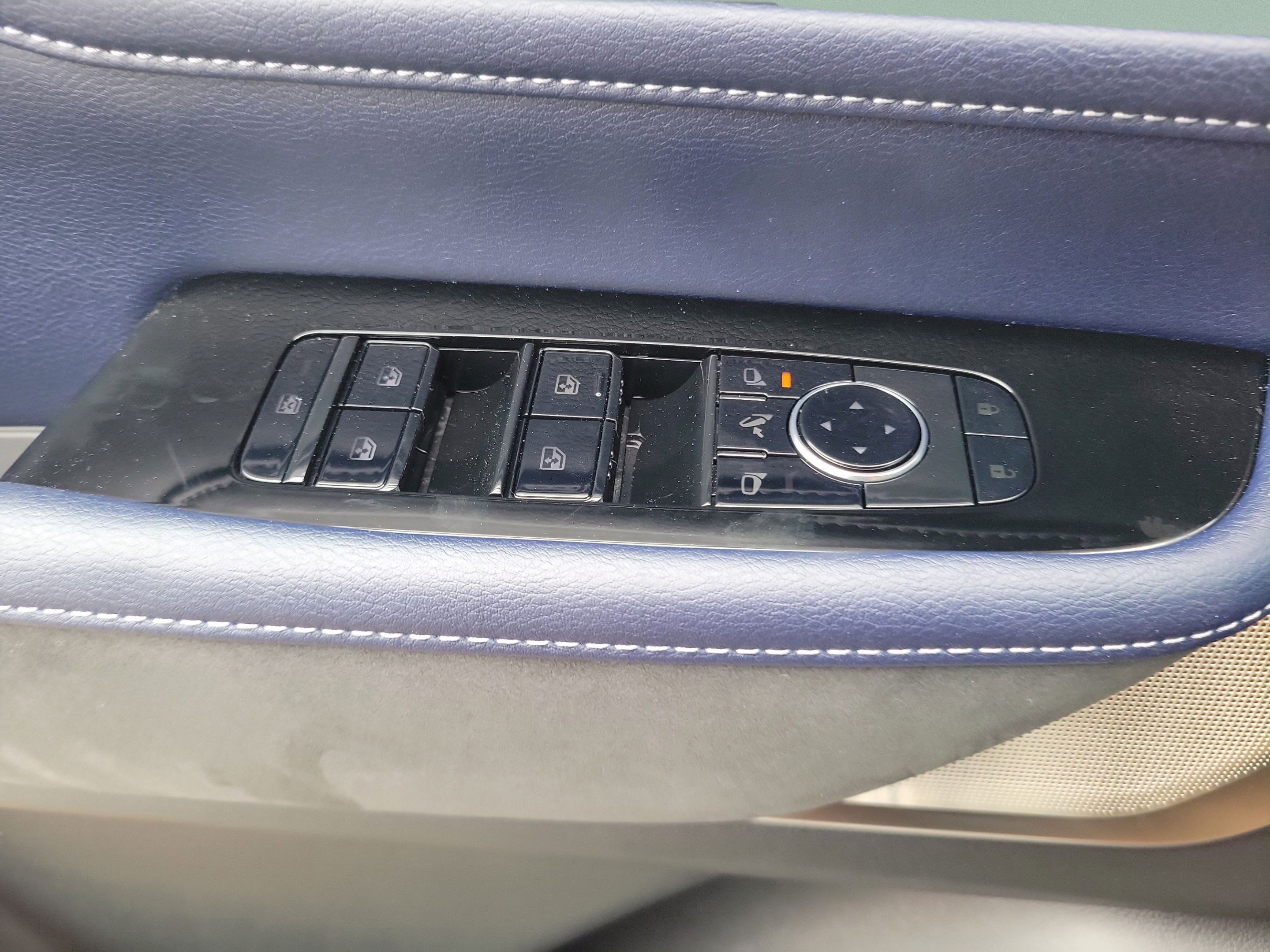 New 2026 INFINITI QX80 4WD image 15