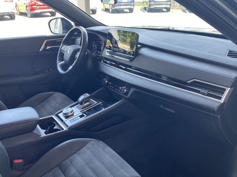 Used 2023 Mitsubishi Outlander SE Black Edition AWD/4WD image 26