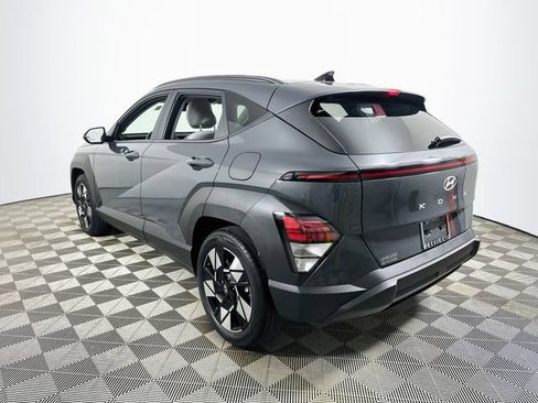 Used 2024 Hyundai Kona SEL FWD image 5