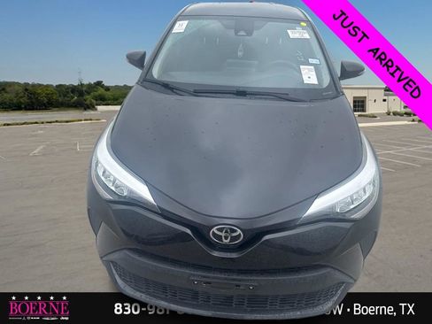 Used 2021 Toyota C-HR LE FWD image 6