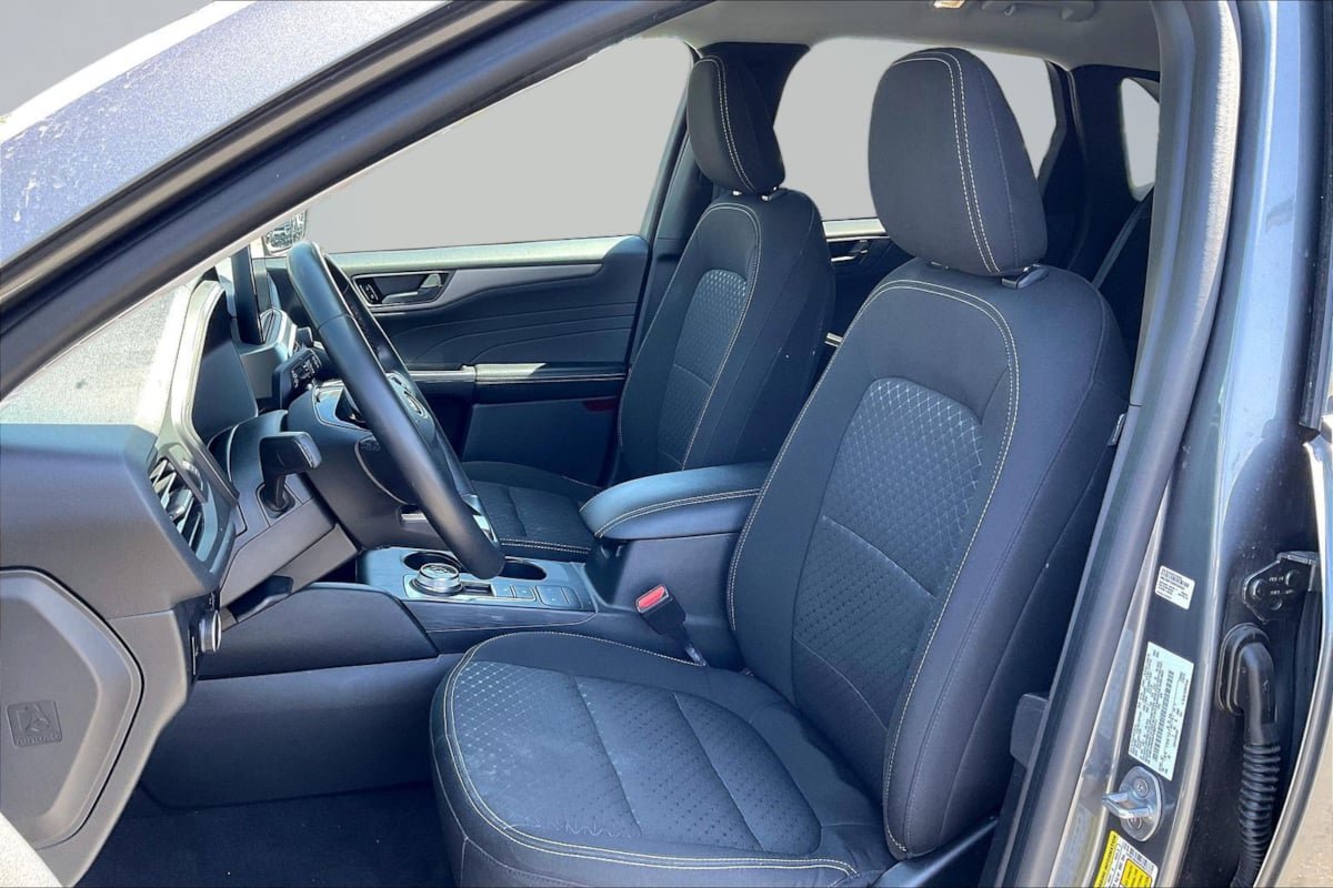 Used 2023 Ford Escape Active w/ Cold Weather Package FWD image 25