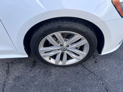 Used 2019 Volkswagen Passat 2.0T Wolfsburg w/ Wheels & Sunroof Package image 24