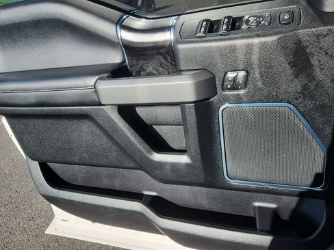 Used 2019 Ford F350 Platinum w/ Platinum Ultimate Package image 9