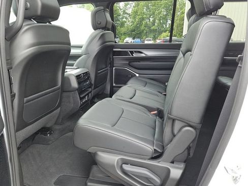 New 2026 Jeep Grand Wagoneer 2WD w/ Premium Group I image 11