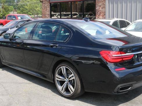 Used 2019 BMW 750i xDrive AWD/4WD image 6