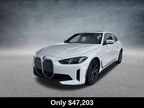 Used 2025 BMW i4 xDrive40i w/ Premium Package AWD/4WD image 4