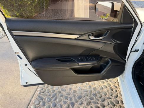 Used 2019 Honda Civic LX image 10