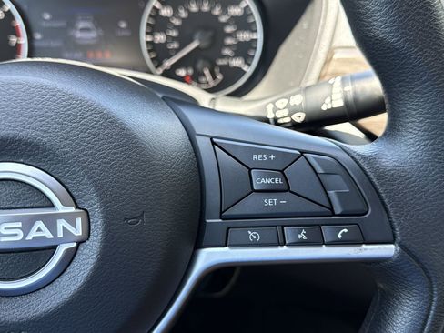 Used 2025 Nissan Altima 2.5 SV FWD image 20