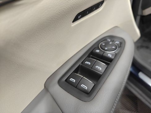 Used 2021 Cadillac XT6 Premium Luxury AWD/4WD image 36