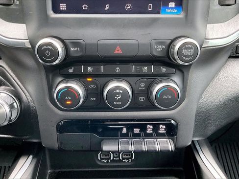 Used 2022 RAM 1500 Laramie w/ Sport Appearance Package AWD/4WD image 19