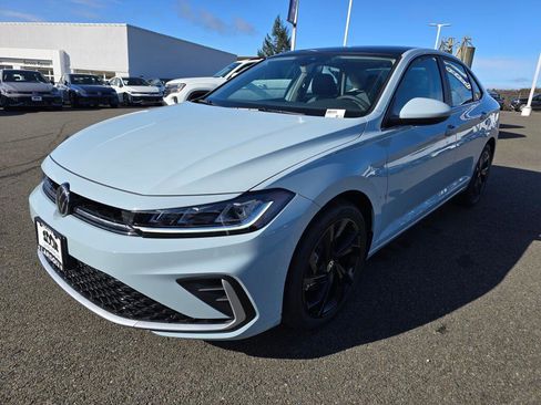 New 2026 Volkswagen Jetta SE FWD image 7