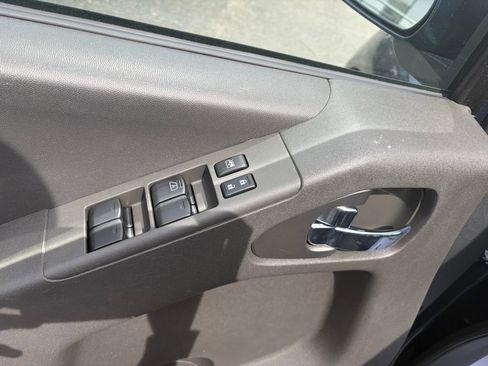 Used 2019 Nissan Frontier PRO-4X AWD/4WD image 16
