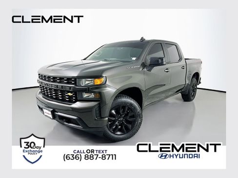 Used 2021 Chevrolet Silverado 1500 Custom image 1