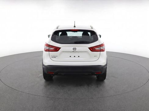 Used 2020 Nissan Rogue Sport SV FWD image 7