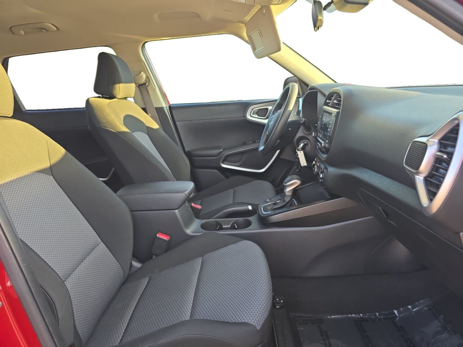 Used 2022 Kia Soul LX w/ Technology Package FWD image 17
