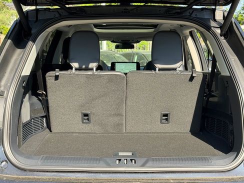 New 2026 Lincoln Aviator Reserve AWD/4WD image 11