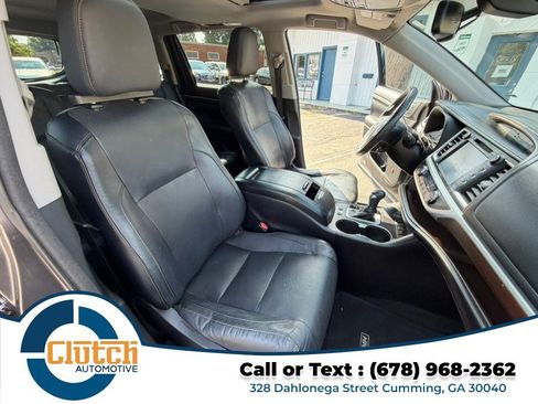 Used 2015 Toyota Highlander Limited w/ Driver Technology Package FWD image 27